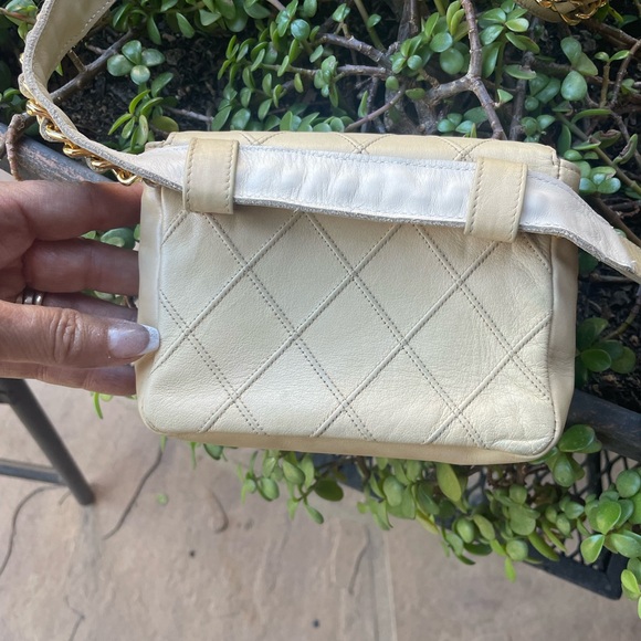 Chanel Waist belt bag - Picture 5 of 15